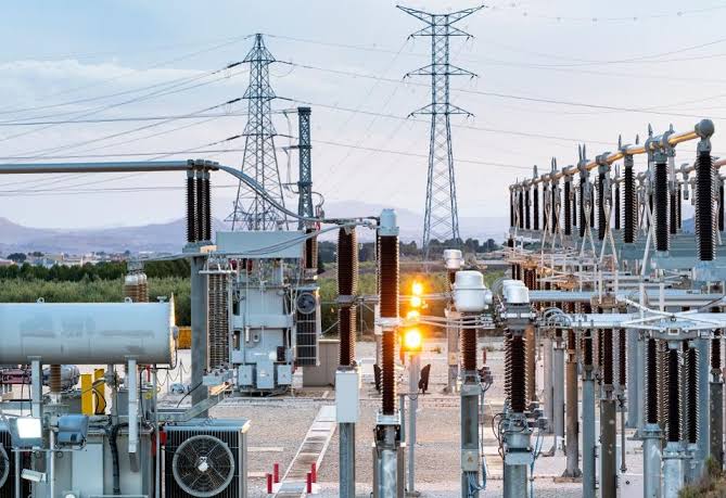 Breaking: FG increases electricity tarrif to N225 per kWh, sparks instant reaction