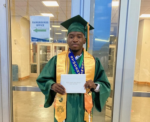 Mississippi Student Earns $1.5 Million In Scholarships, Gets Accepted To 20 Colleges